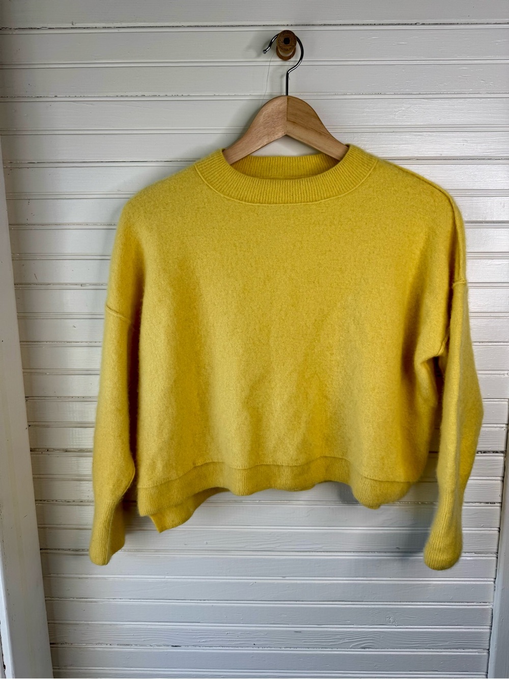 Free People 100% cashmere cropped Crewneck Sweater Sz Sm
